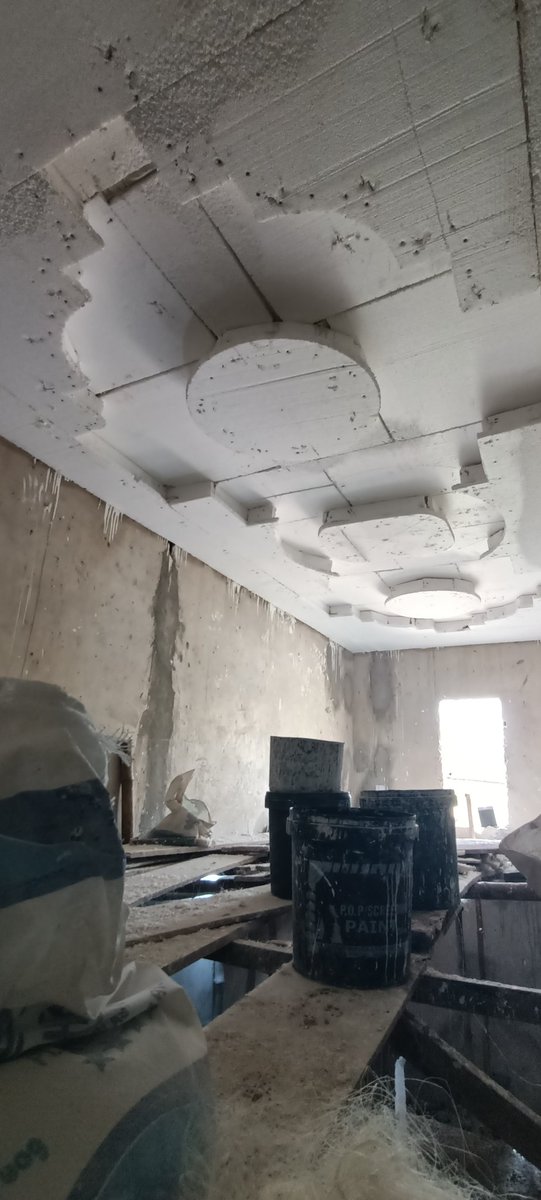 ChizaramConfid2's tweet image. Polystyrene that needs my screeding touch..