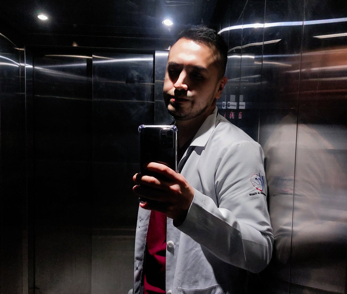 JacksonJS_MD's tweet image. Acabando la semana! Como todo Ecuatoriano de bien 🇪🇨 honesto, responsable con mis valores morales intactos y mi esfuerzo centrado en pro de mi paciente.
Muy alejado de la "mala fama" que algunos sinvergüenzas nos mancharon con sus actos deshonestos el #UE25 en Arg 🇦🇷