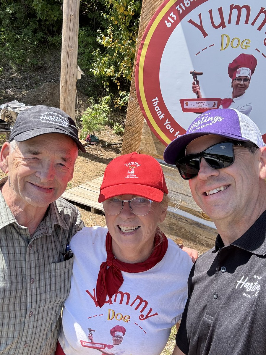 Today Andrew Redden and Faraday Township Mayor Dennis Purcell met with some local businesses including  Yummy Dog Owner Yoasha Dombrowska Bruszewski. Her food is delicious and she is also now serving breakfast. Stop in at 29581 Hwy 28 near Bancroft. #EconDev