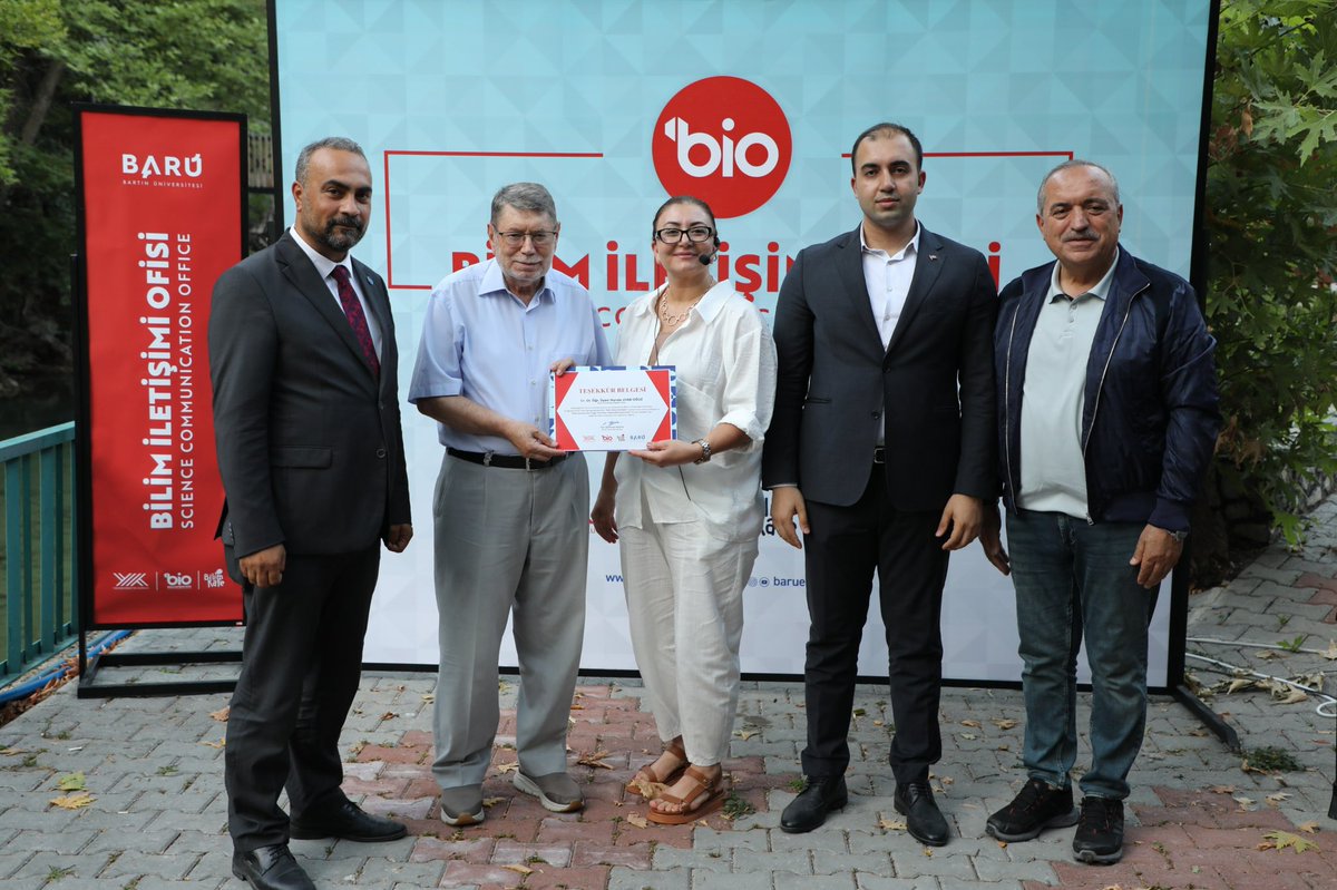 Bartın Üniversitesinin (BARÜ) bilim toplum buluşmalarında Ulus Ulukaya Şelalesi’nde Bartın halkına doğa turizminin yerel kalkınmadaki yeri anlatıldı. 

🔗 bartin.edu.tr/haberler/baru-…