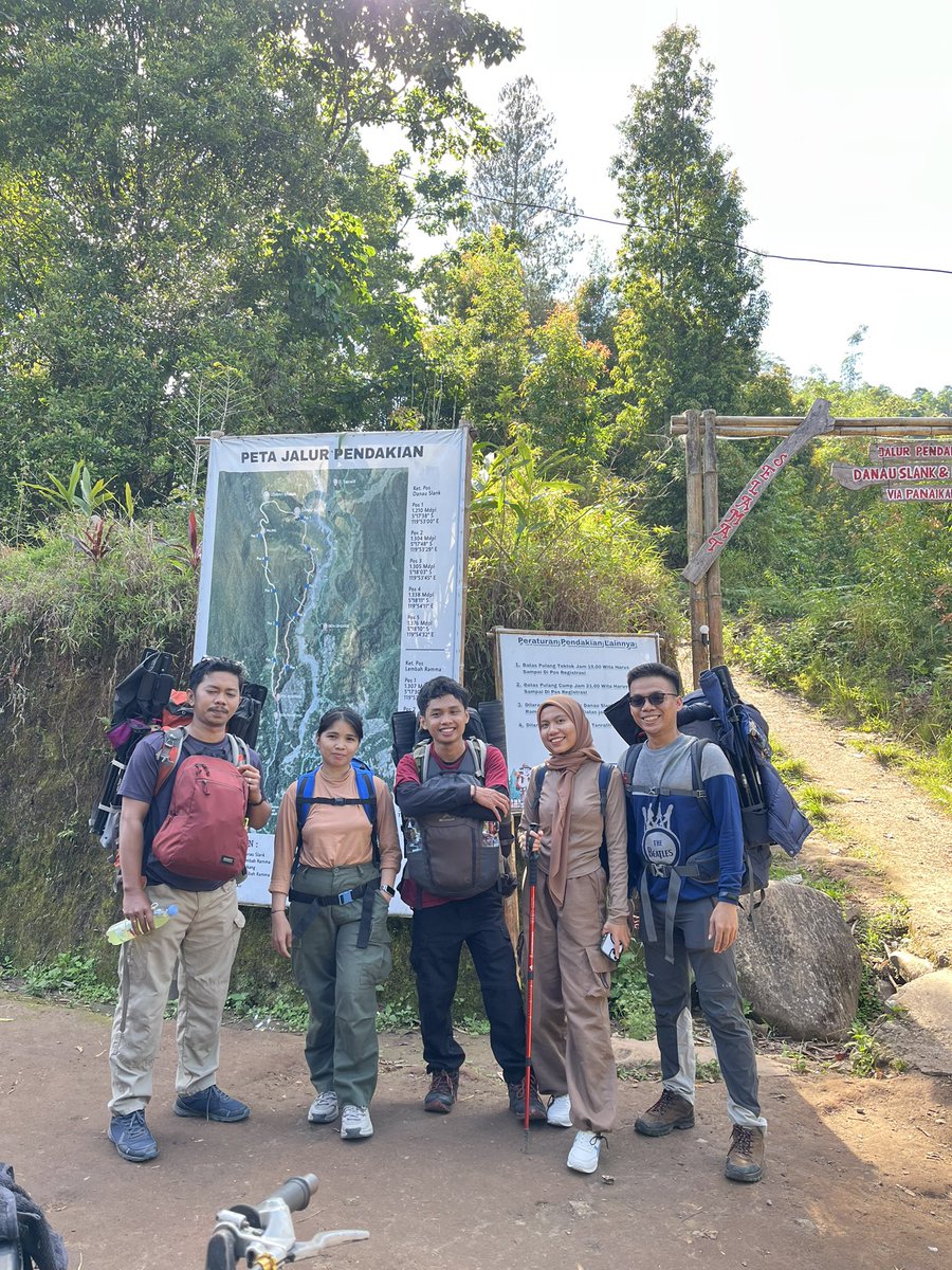 gufran016's tweet image. Patut merayakan sebuah kemenangan. Danau Slank- Ramma- Talung. #nanjak #mendaki #gowa #malino