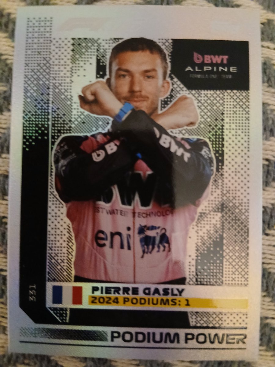 O <a href="/PierreGASLY/">PIERRE GASLY 🇫🇷</a> está cd vez mais português. Já é fan de Xutos e Pontapés!