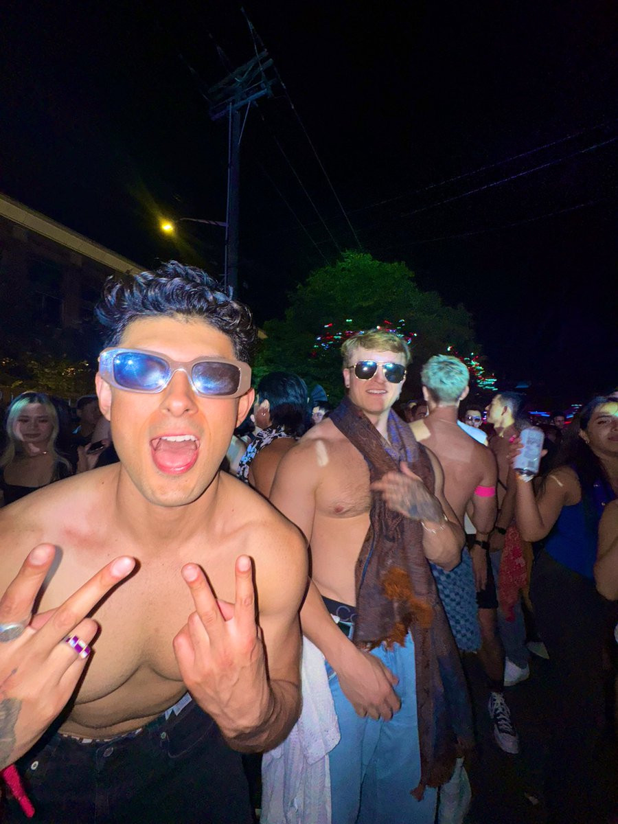 acuna_xavier's tweet photo. Odd Mobin 😎 https://t.co/Xja2TnlX1H