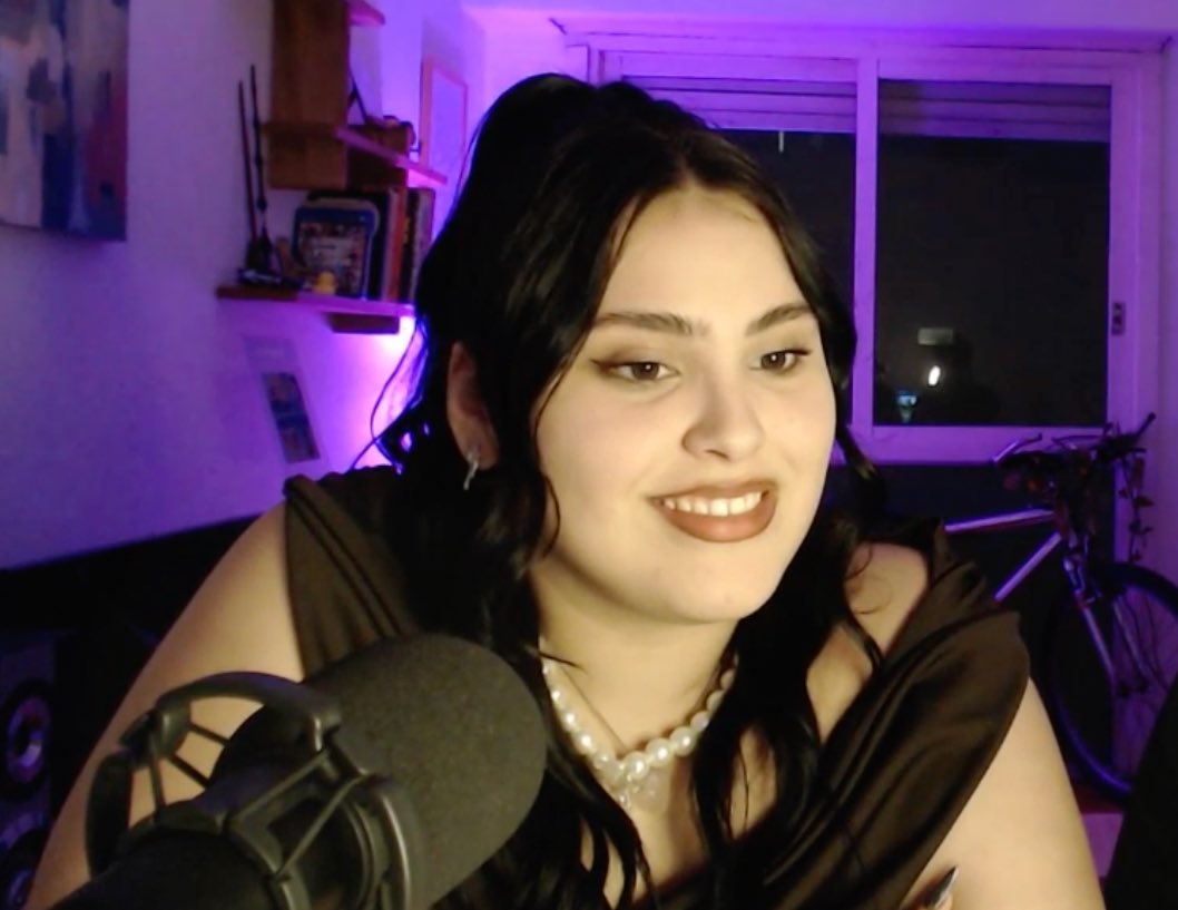 CAMILA ESE PEINADO ABSOLUTAMENTE TODA