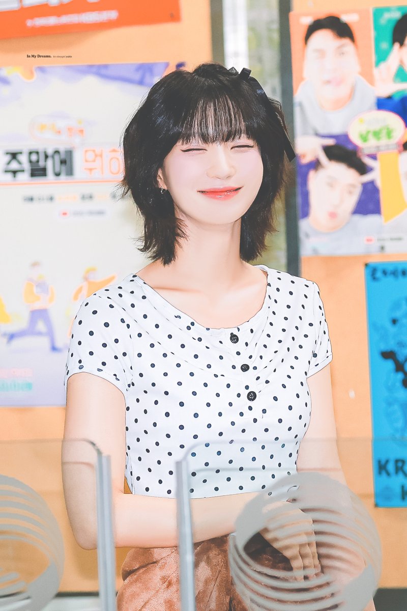 yubin_dreams's tweet image. 250801 유빈    

우리집 강아지는 예쁜 강아지🖤

#오마이걸 #OHMYGIRL 
#유빈 #YUBIN 
@WM_OHMYGIRL