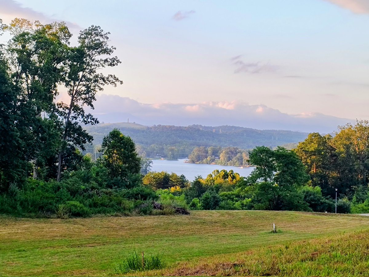 Nice break in the weather, hope it lasts for a few days as forecasted!  Hope y'all are enjoying a fab Friday!  Great weekend ahead!