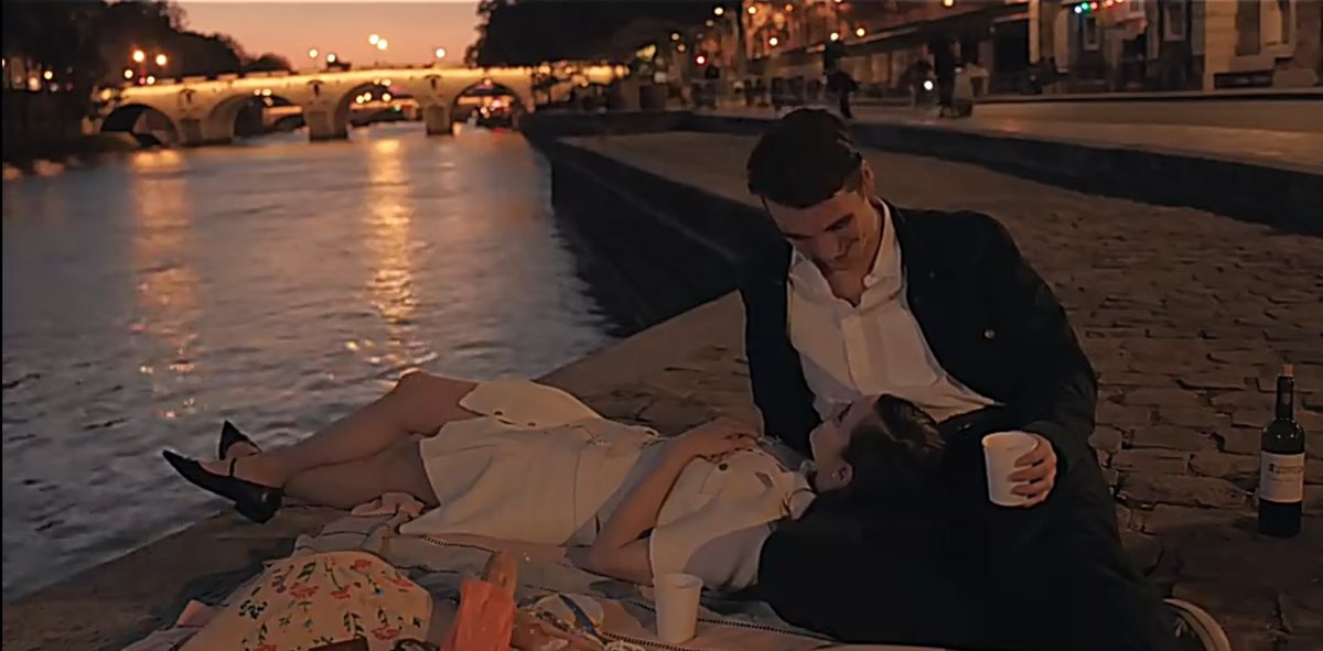 ¿Podemos confirmar que todas las girls vimos la película de Mi año en Oxford pensando que iba a ser una cosa y acabamos llorando a moco tendido?