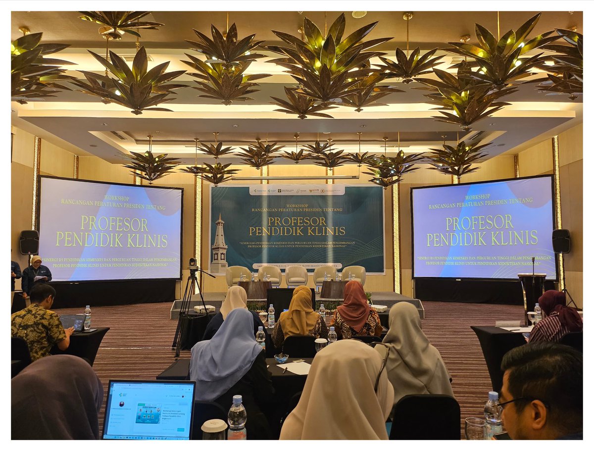 Another one leap.
InsyaAllah kita juga bisa mengejar kecukupan kebutuhan Guru Besar di Indonesia.
Bismillah.

Workshop Rancangan Peraturan Presiden tentang Profesos Pendidik Klinis.

Kolaborasi lintas kementerian, lembaga, dan institusi. Semoga jadi manfaat seluasnya bagi rakyat.