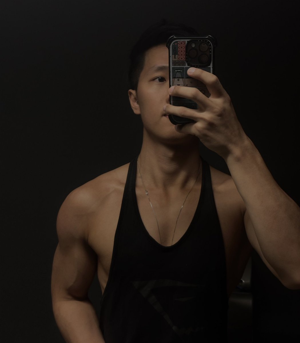 fredologist's tweet image. Friday workout