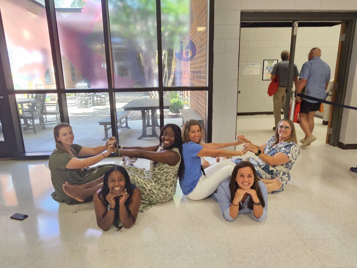 Danielle Miller tweet media