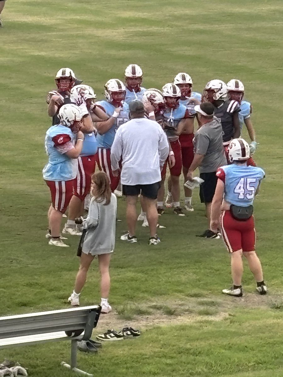 Tyler_A_Cannon's tweet image. Football Fridays! Tune up #1 in the books ✅ 

Back to the lab to get right! Go Lakers! #BurnTheBoats ⚓️🔥 @CClakerfootball
