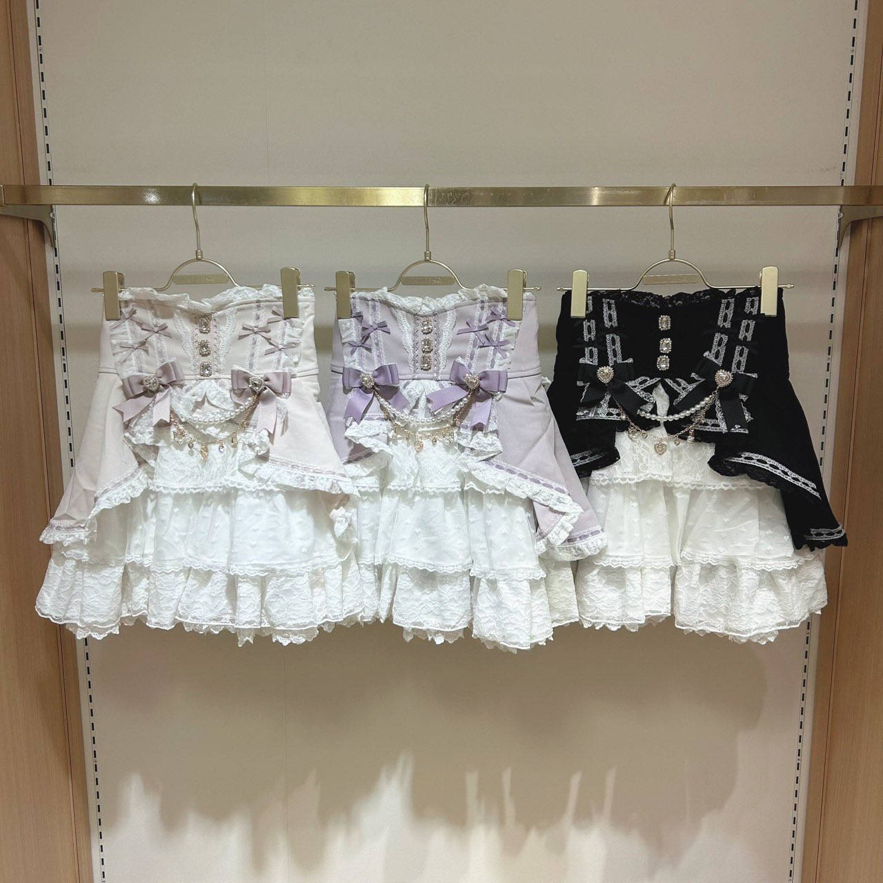 00s LIZLISA リボンフリルコットンレース2wayパフトップス 姫カジ ラッフルリボンセットアップ ｜ LIZ LISA（リズリサ）公式通販