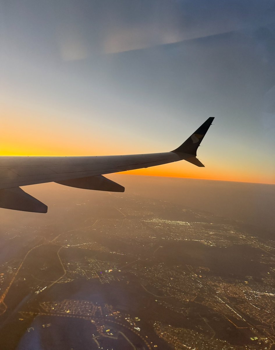 *يـــارب* . . ⚘ 
نســــألك 
الرِزق والفَــرج
والسَعــادة لقلــــــوبنا.. 

*~#صباح_الخير~* 
🪴🌱
#الأمان_الوظيفي