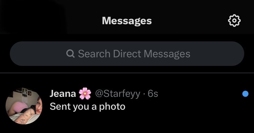 Starfeyy's tweet photo. If you reply or Iike I'm sending you a free pic ☀️ https://t.co/VZ9fILH25s