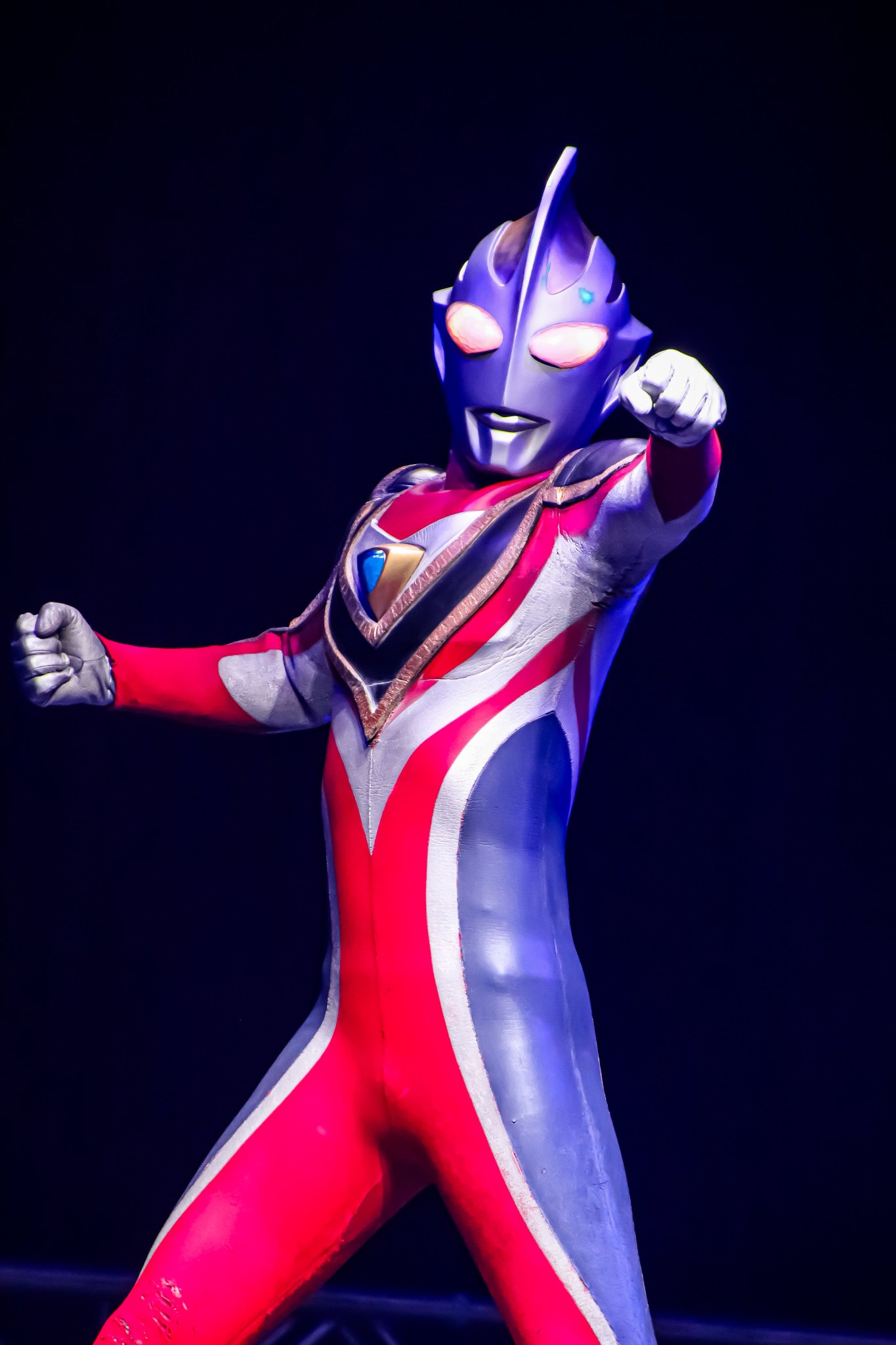 ウルトラマンガイア　スプリーム・ヴァージョン　UR ウルトラマンカード UR ウルトラマンガイア スプリーム