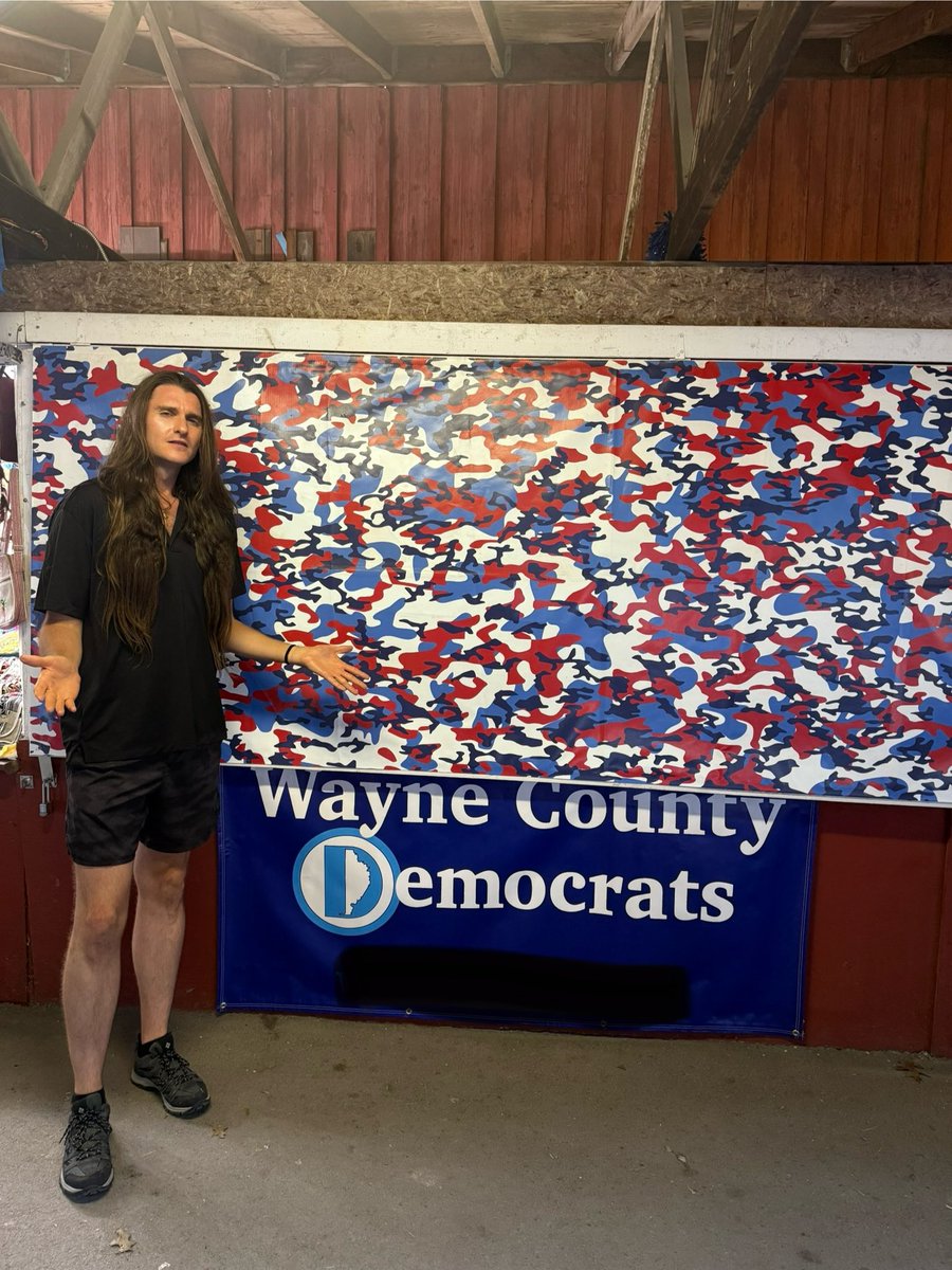 By 8 p.m., the Wayne County democrats had already packed up &amp; gone home. 

Meanwhile, the Wayne County Republicans stayed until 9 &amp; registered +56🟥 voters. 

We are not the same.