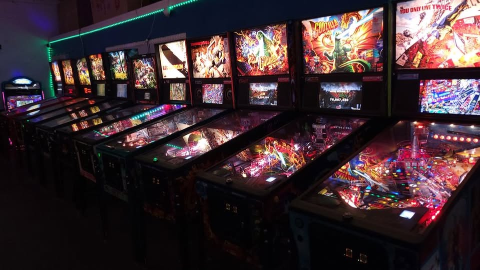 Vintage_Arcade's tweet photo. Oh, Those Brilliant Pinballs!! #arcadegames #gamerooms #RetroGaming #retrogamer #vintage #retro #gifts #giftideas #gamers #retrogames #giftsforher #giftsforhim #entertainment #pinball #fun #retroarcadegames 818-246-2255 https://t.co/LpydSdmun6