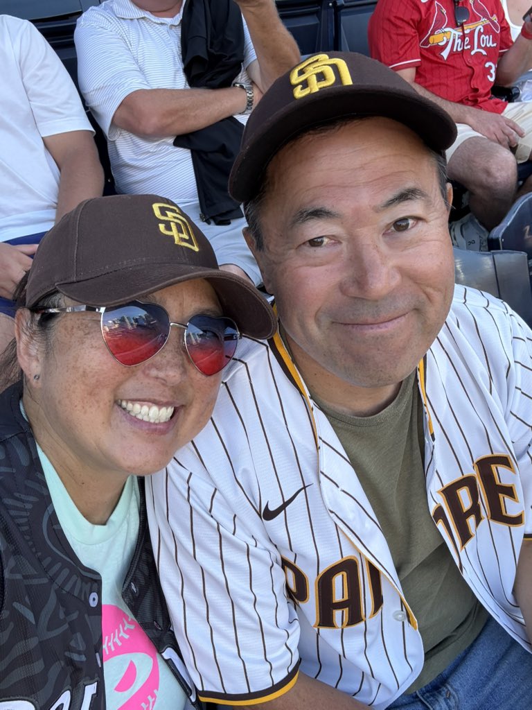 gettingchippy's tweet image. Friar Friday @Padres baseball after trade deadline 💚🩷🤎💛 #ForTheFaithful