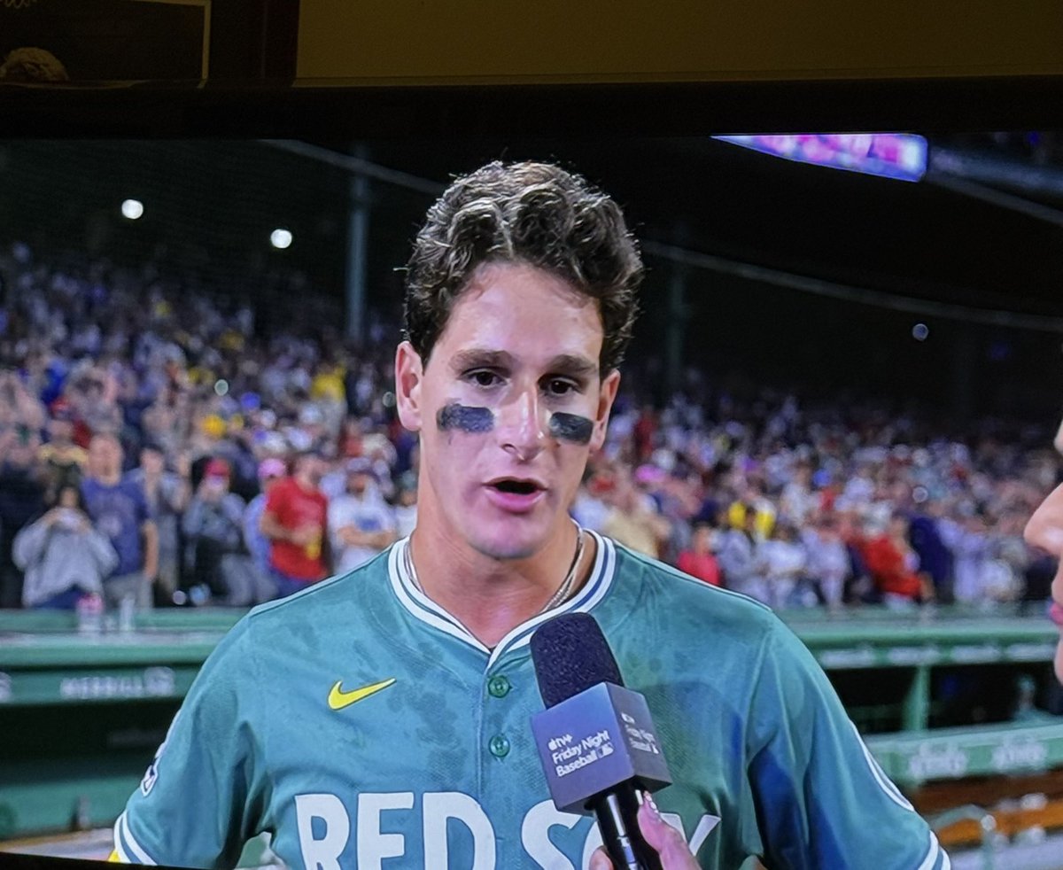 robertwolf32's tweet image. #RomanAnthony 
1st walk off 
@RedSox 
beat Astros in extra innings 
#dirtywater 
#BostonStrong 💪