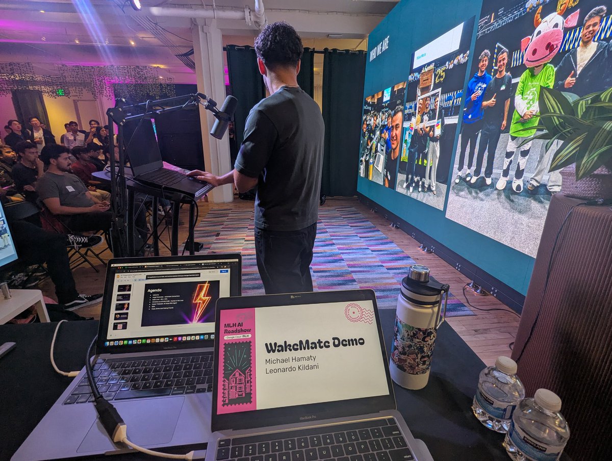 DynamicWebPaige's tweet image. Standing room only for the @MLHacks + @GoogleDeepMind + @googlecloud AI Roadshow in San Francisco!
"This is the single greatest moment in history to become a software engineer, or a technologist – to be anyone who is creating digital artifacts. And we're only just beginning."