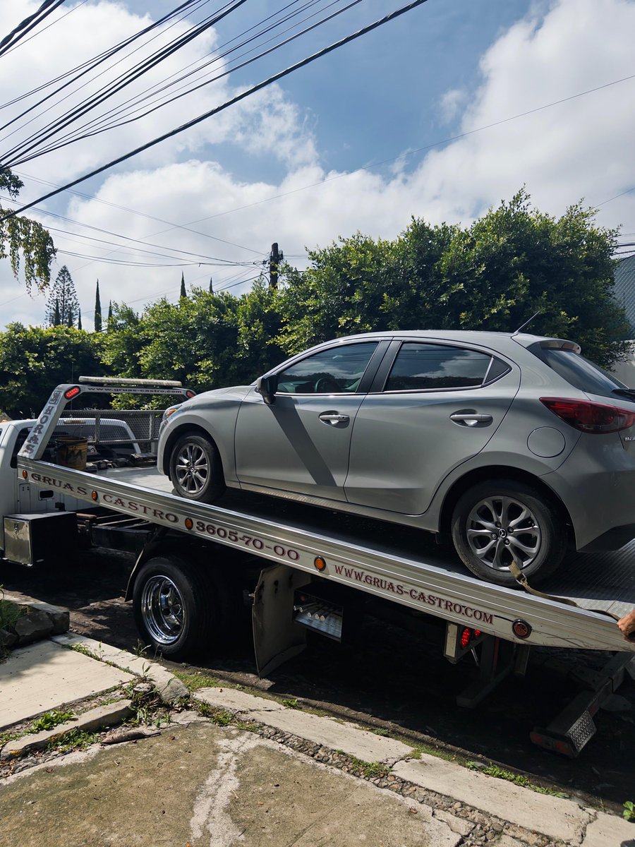 Experiencia que he tenido con mi carrito <a href="/MazdaOficial/">Mazda México</a> …… 10/10

Experiencia que tuve con agentes de venta, proceso de entrega, atención al cliente, servicio post venta…. 0/10. 

Ya 2 semanas en agencia sin que me den diagnóstico.