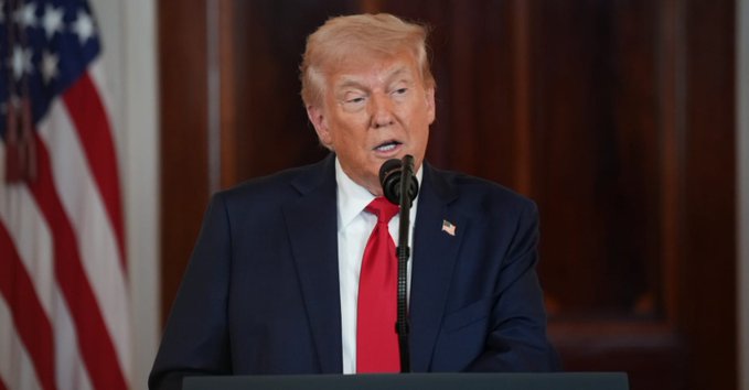 People do realize the Trump banned Epstein from Mar-a-Lago right?