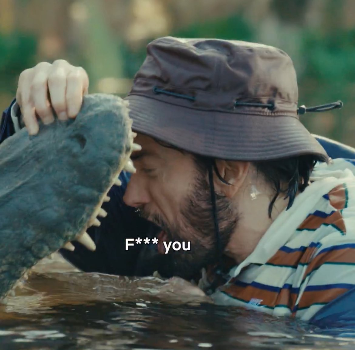Eminem first rapper to say fuck you to a alligator 🖕
