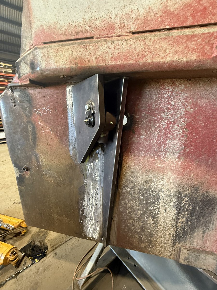 Birthday for the bucket!
The old girl turns 30 next year so I thought I should give her a refresh. 
The frame would have about 50,000hrs on it and is still worth much more than its purchase price!
New moulboard &amp; hinge
Cylinder mount upgrade
And welding up a few cracks.