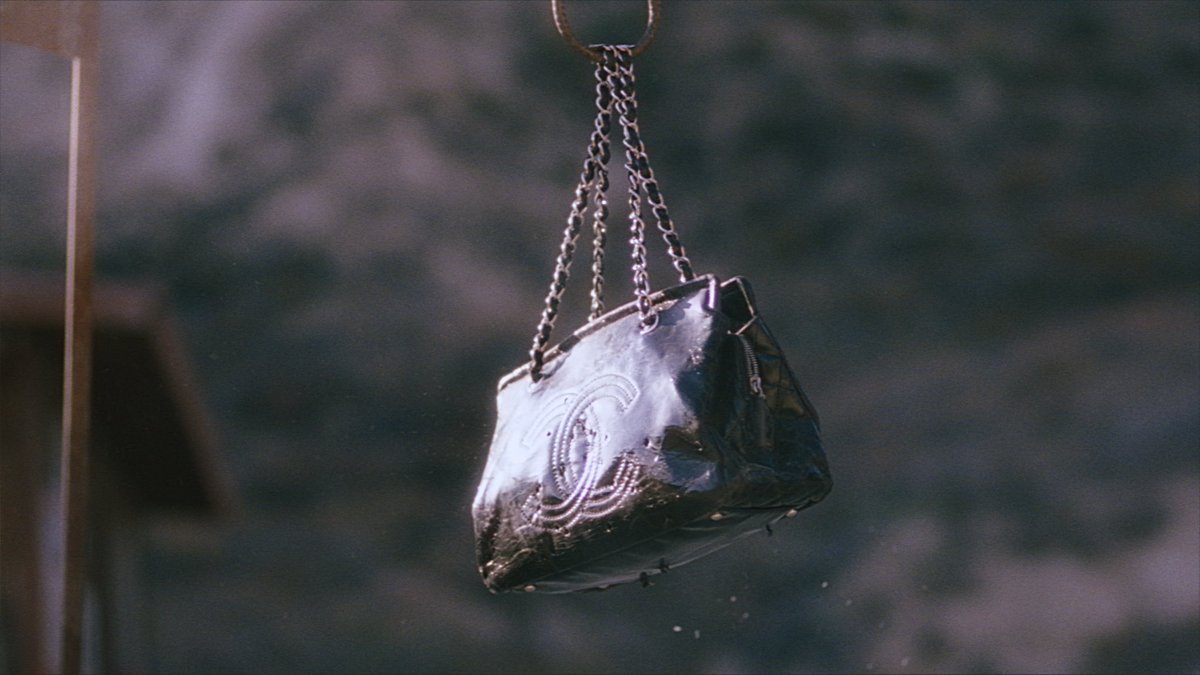 WOR$T GIRL IN AMERICA tweet media