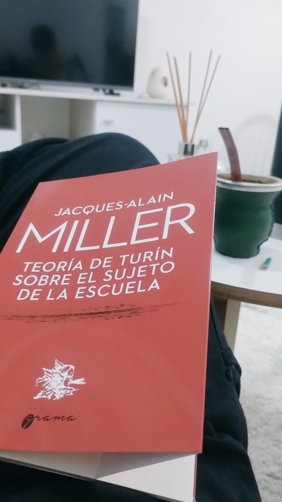 "El espíritu del psicoanálisis no es otra cosa que el sujeto supuesto saber".