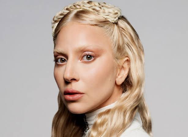 plusmusicbr's tweet photo. Variety afirma que Lady Gaga é a artista mais necessária para o mundo, nos dias de hoje. https://t.co/q109Jv5vAF