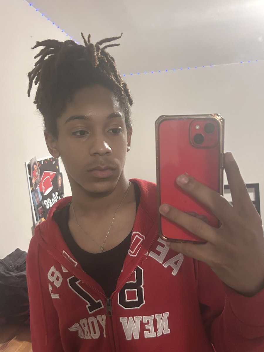 curt333's tweet image. mutualsss 👀🌝