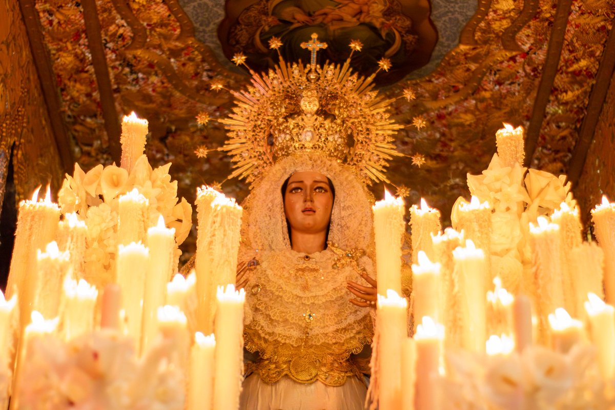 🔵2 DE AGOSTO 🔵

FESTIVIDAD DE MARÍA SANTÍSIMA DE LOS ÁNGELES 

«El ángel, entrando en su presencia, dijo: "Alégrate, llena de gracia, el Señor está contigo."» (Lc 1, 26-38)

Felicitamos a nuestra madre en este día que conmemoramos su festividad litúrgica.

#LosÁngeles