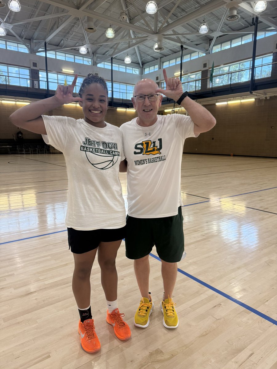 Sydney Gilmore tweet media