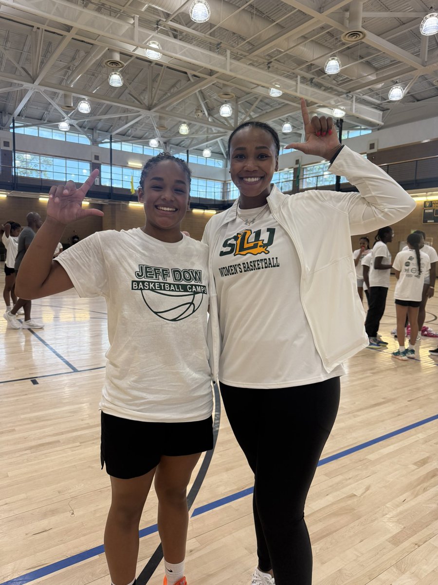 Sydney Gilmore tweet media