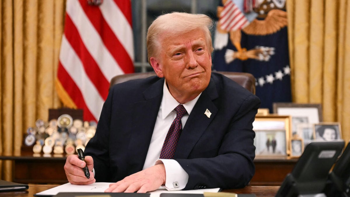 #Internacionales I Trump lanza ultimátum al Senado antes del receso: exige confirmar nominaciones pendientes

Más detalles en el link
informativosta.com.do/2025/08/01/tru…

#Trump #Senado #nominaciones #pendientes