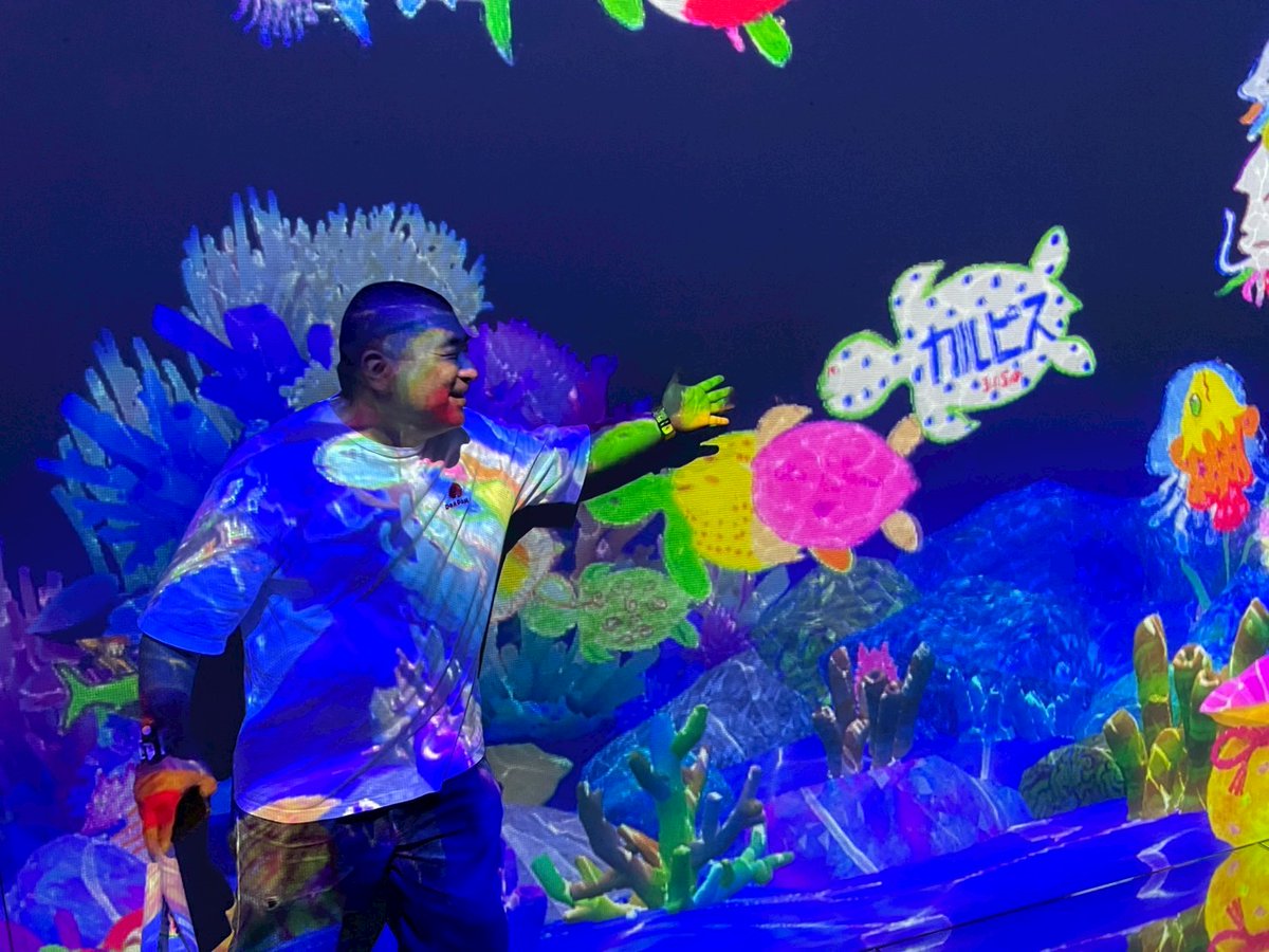 don_saigou3150's tweet image. ★ 麻布台ヒルズ(東京都港区)

「チームラボ」初体験！🎉

館内全てが見事でしたが、特筆すべきは「スケッチオーシャン」でしょうか。

一言じゃ説明不可能なので、詳細はこちらをご覧ください ↓
prtimes.jp/main/html/rd/p…

私の渾身(？)の作品はコチラ😁↓

#チームラボボーダレス
#teamLabBorderless