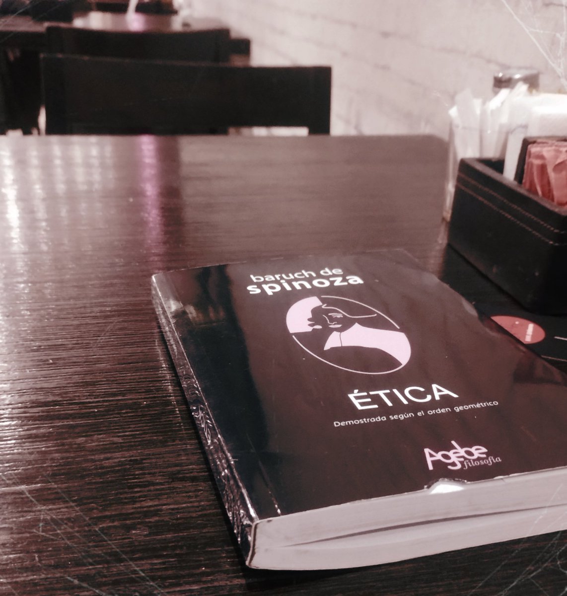 "La humildad no es una virtud [...] es una tristeza, que brota de que el hombre considera su propia impotencia".