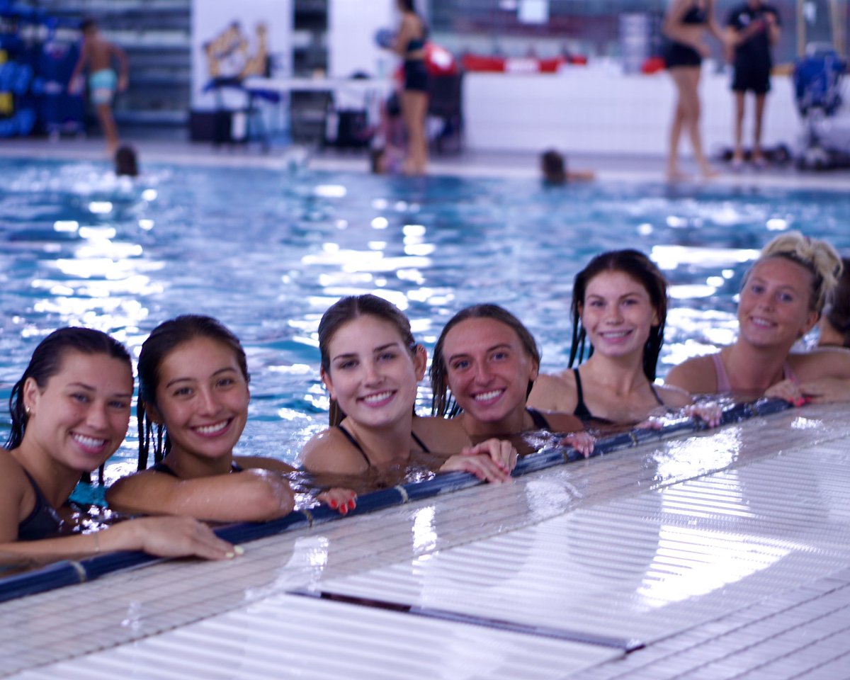 iuindy_wsoc's tweet photo. Trip to the poollllll 🏊

Figure out our synchronized swimmer 🤨
#gojags https://t.co/gWV41zIvr1