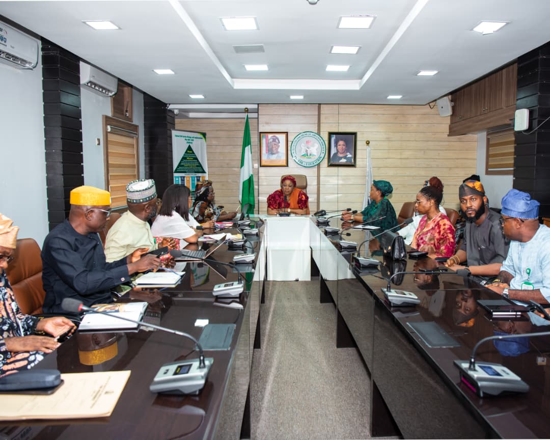 nimc_ng's tweet photo. Led by the DG/CEO, Engr. (Dr) Abisoye Coker-Odusote, the NIMC team, paid a courtesy visit to the Head of Civil Service of the Federation, Mrs. Esther Walson-Jack, holding impactful discussions on strengthening institutional ties and advancing excellence in public service for national growth.
@BTOofficial @MinOfInteriorNG
