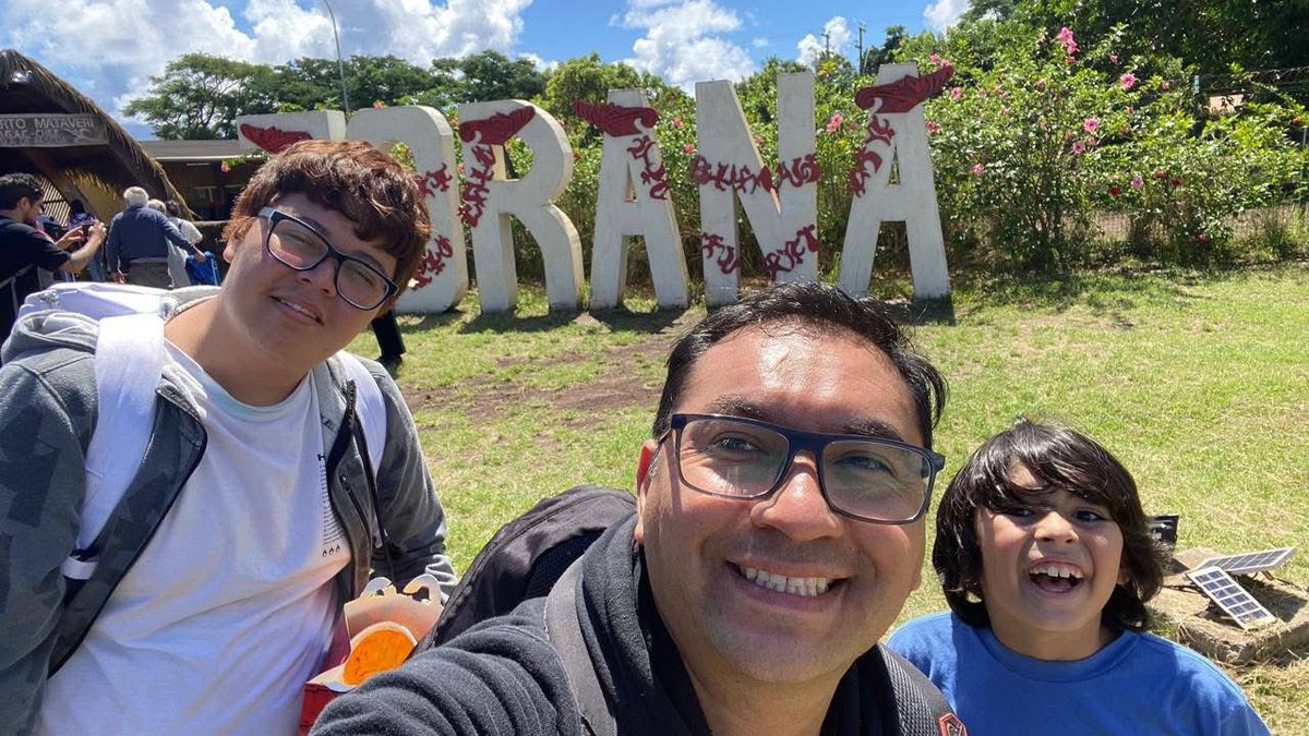 hector__neo's tweet photo. Aún no puedo supera isla de pascua sigo con depresión post isla 😭 https://t.co/9mdSoJN2H9