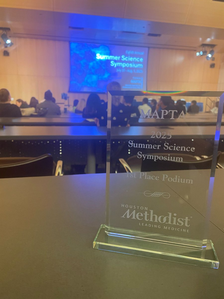 Honoured to represent the <a href="/trisharoymd/">Trisha L. Roy MD PhD FACS</a> lab and win 1st place at the <a href="/MethodistHosp/">Houston Methodist</a> Research Institute Summer Science Symposium! Our research shows MRI-defined plaque matters in vascular surgery! I love working here! <a href="/AlanLumsdenMD/">Alan Lumsden, MD, CV Chairman/Director</a> <a href="/HMethodistCV/">Houston Methodist CV</a>