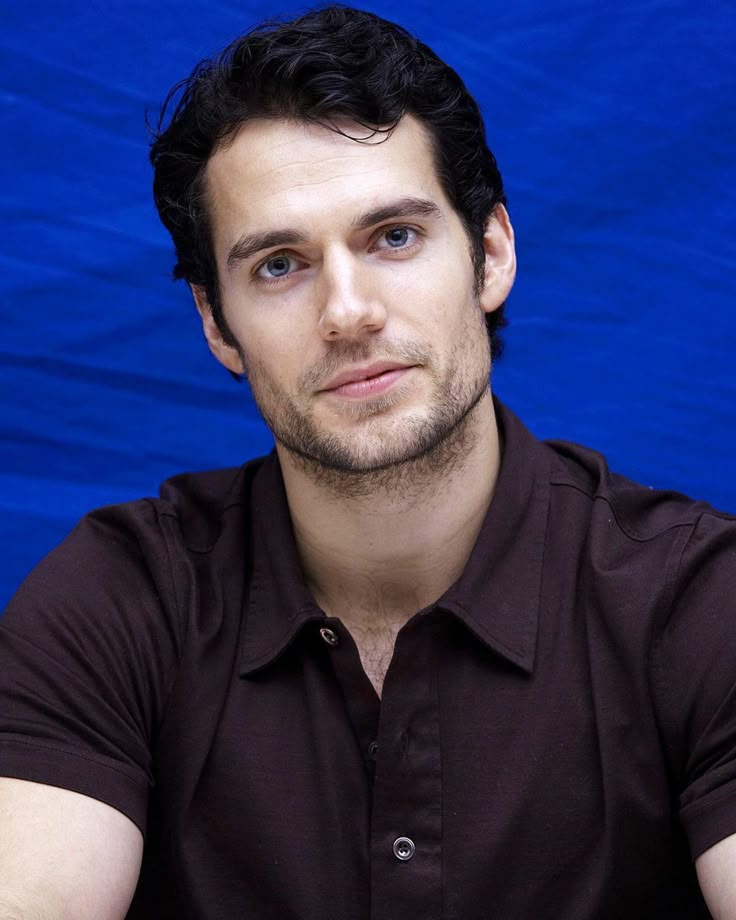 Seninde Dünya yakışıklılar günün kutlu olsun Henry Cavill