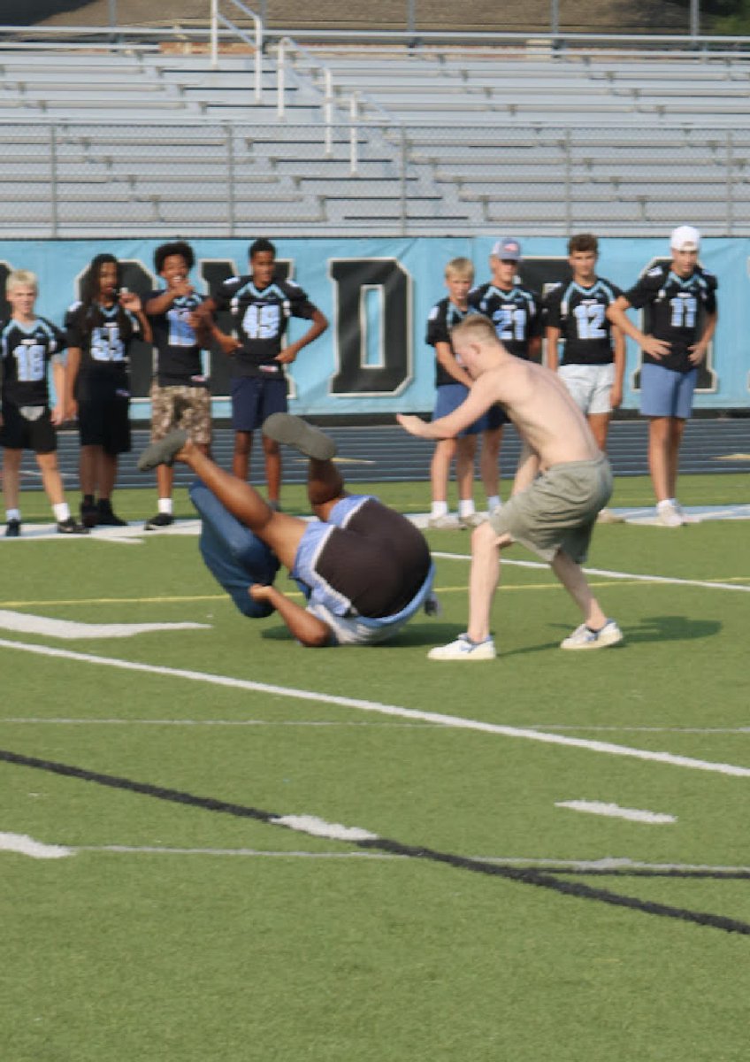 Caleb Pugh (@calebmpugh) on Twitter photo Had a great time with the Eagle Community for #VictoryDay representing GRC Football! 27 days until kickoff. #inthetrenches #bosshog #giveback #oneteamonefamily <a href="/EastonHowe01/">Easton Howe</a> Had a great time with the Eagle Community for #VictoryDay representing GRC Football! 27 days until kickoff. #inthetrenches #bosshog #giveback #oneteamonefamily <a href="/EastonHowe01/">Easton Howe</a>