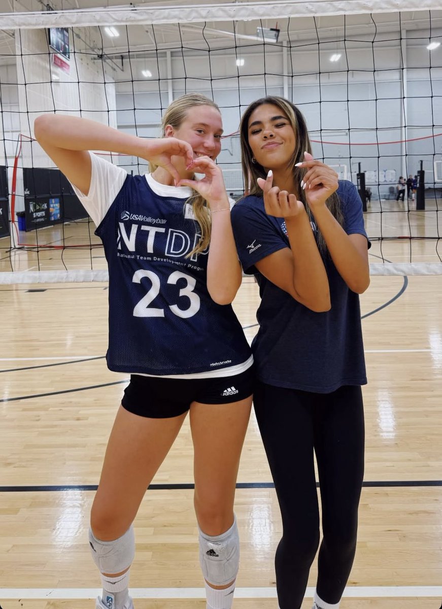 .<a href="/PennStateVBALL/">Penn State Women’s Volleyball</a> commits Finley Krystkowiak and Taylor Harrington having some fun together at <a href="/usavolleyball/">USA Volleyball</a>’s NTDP summer training series. Photo via: Harrington/IG