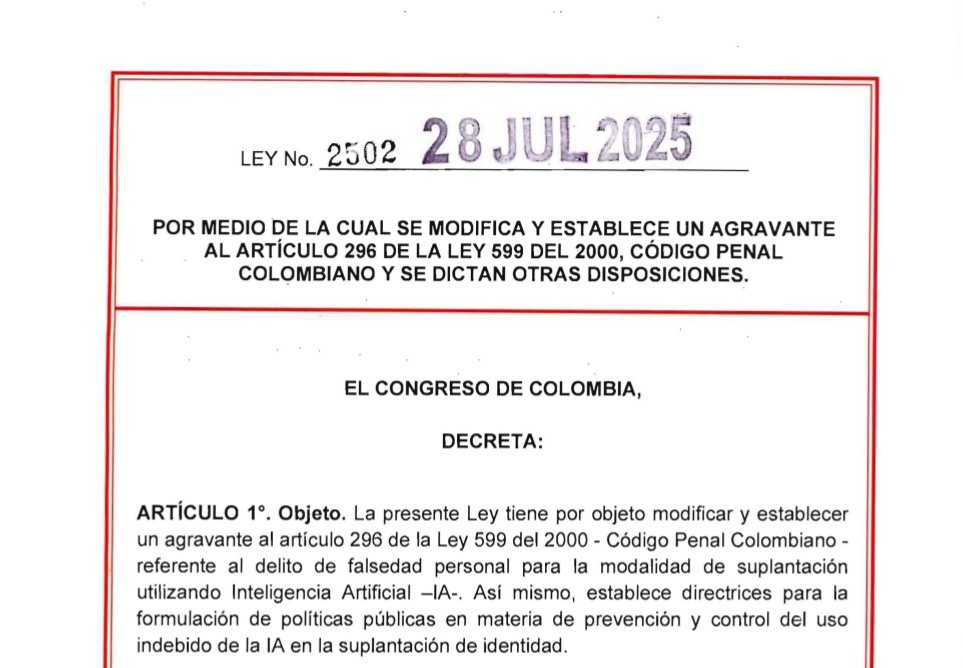relatoriaCCA's tweet photo. Ley 2502: Delito de falsedad personal modalidad de suplantación utilizando Inteligencia Artificial/Establece directrices para la formulación de políticas públicas en materia de prevención y control del uso indebido de la lA en la suplantación de identidad
https://t.co/x7C8AGo4my https://t.co/FFJhUpAwxF