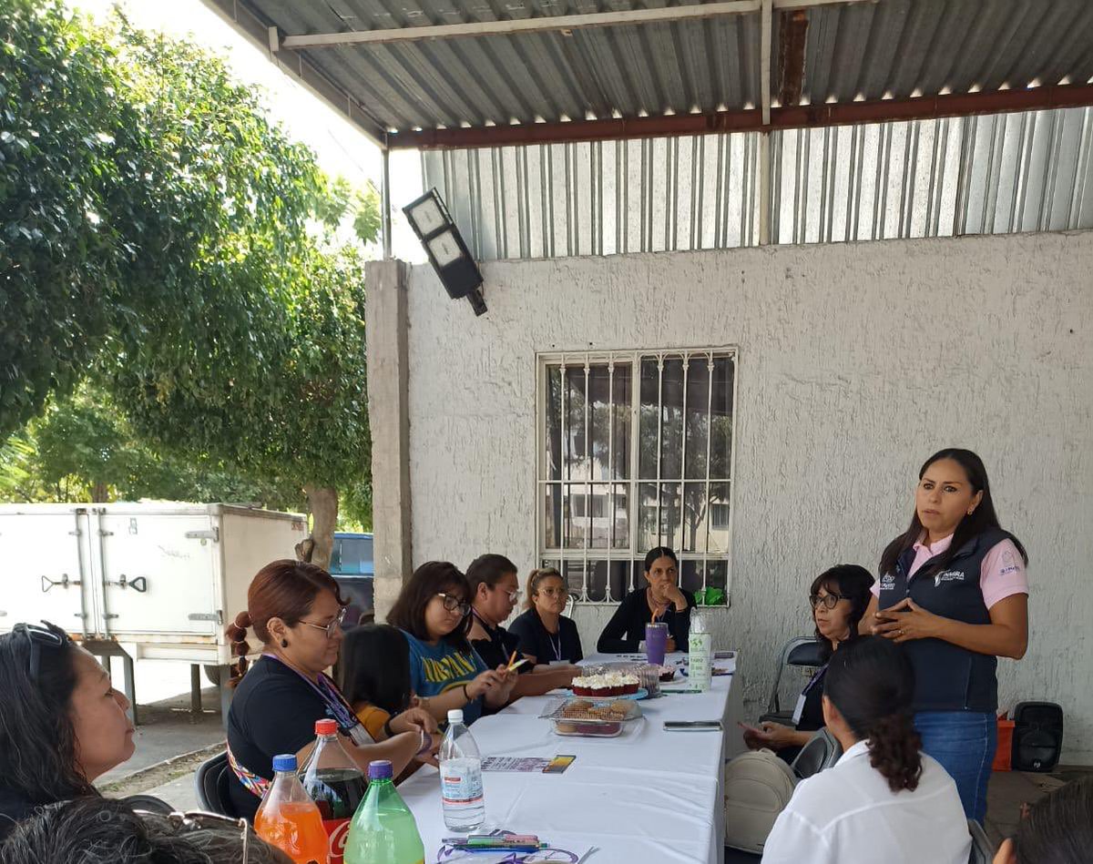 En Hacienda La Virgen II, las mujeres se reunieron para fortalecer lazos, compartir experiencias y construir comunidad. Durante el encuentro final del círculo, se vivió un ambiente de confianza, empatía y compromiso mutuo. 💜

#NoEstásSola