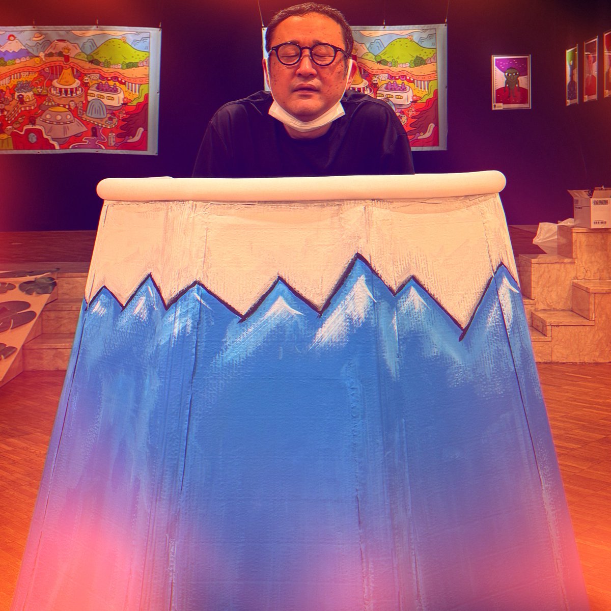 emo64's tweet photo. 「ハイパー宇宙人展」岩崎ミュージアムにて開催中〜！8月31日まで。
今年は地底人をメインに紹介しております。
#岩崎ミュージアム #宇宙人展 https://t.co/cVCNdquOkC