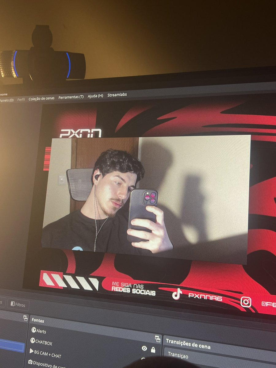 twitch.tv/pxnnfps
Dia de BF4 pra matar a saudade!!!