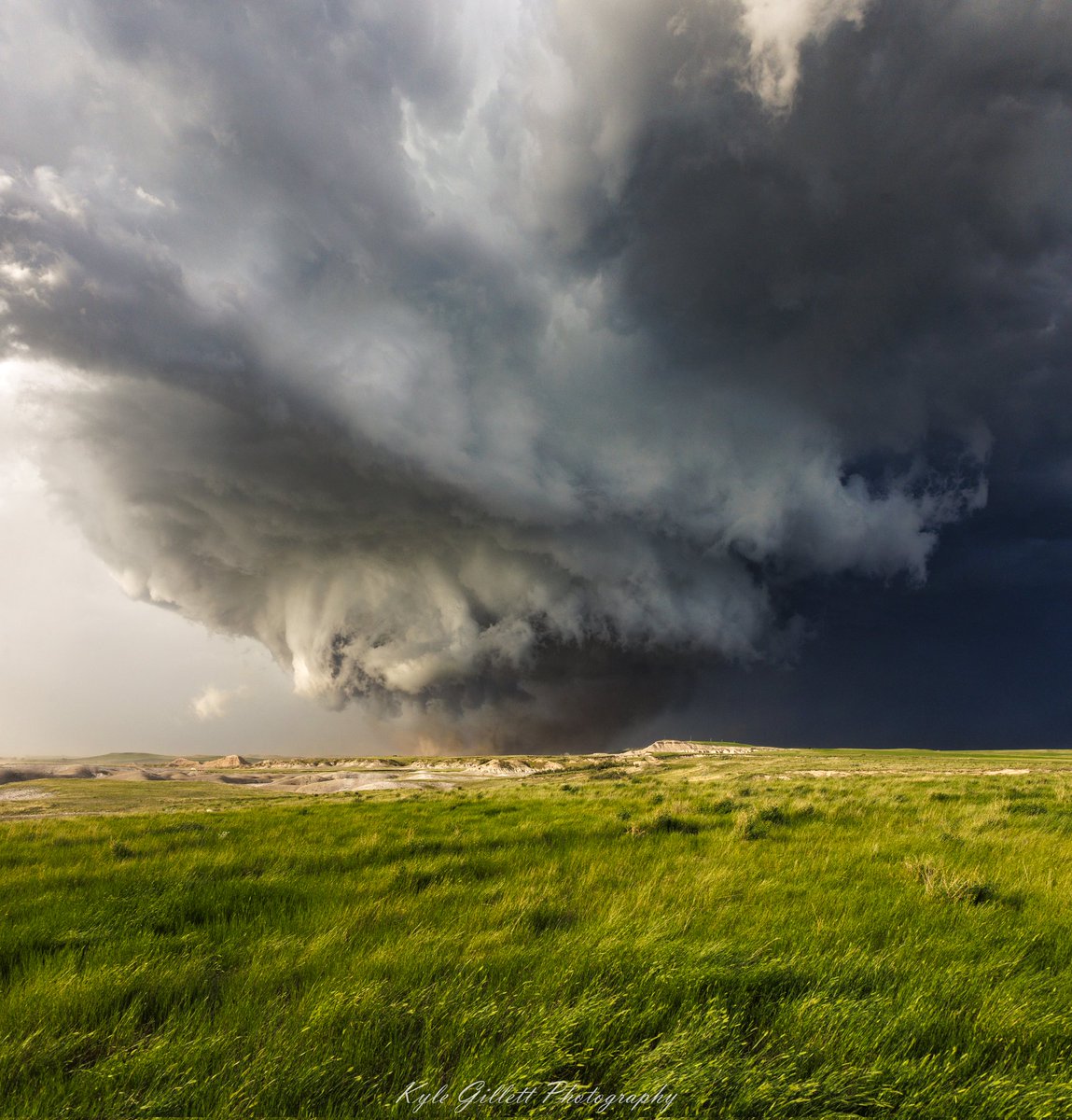 wxkylegillett's tweet image. The radar vs. The Shot #NDwx